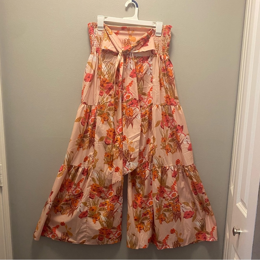 Flowy floral pants, elastic waist with tie-front, NWOT